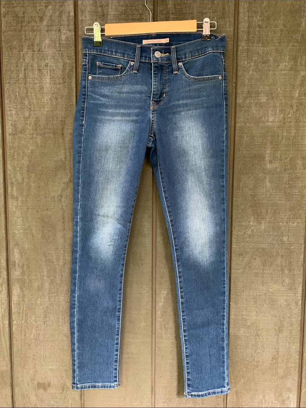 Levi’s 311 Shaping Skinny